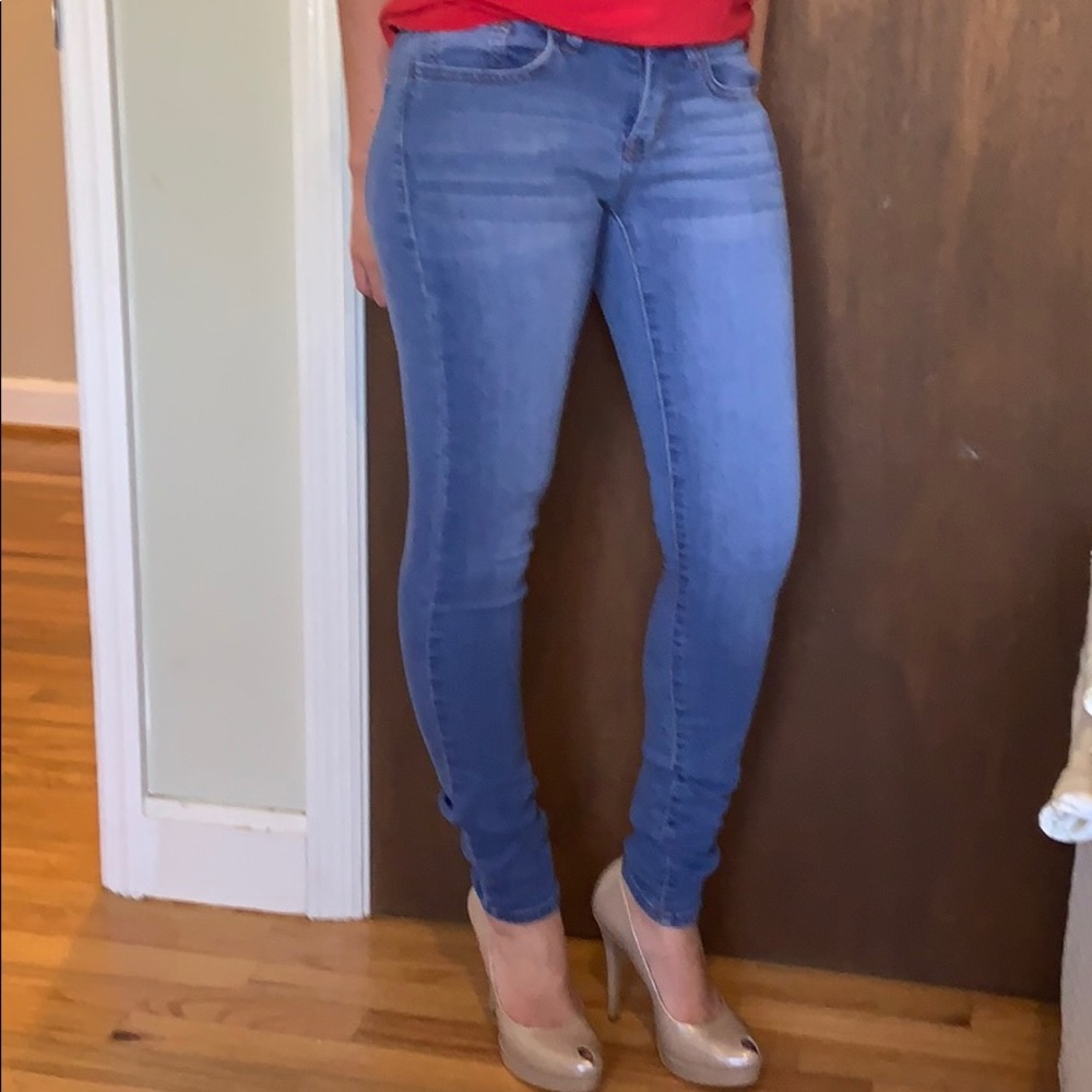 So Jeans